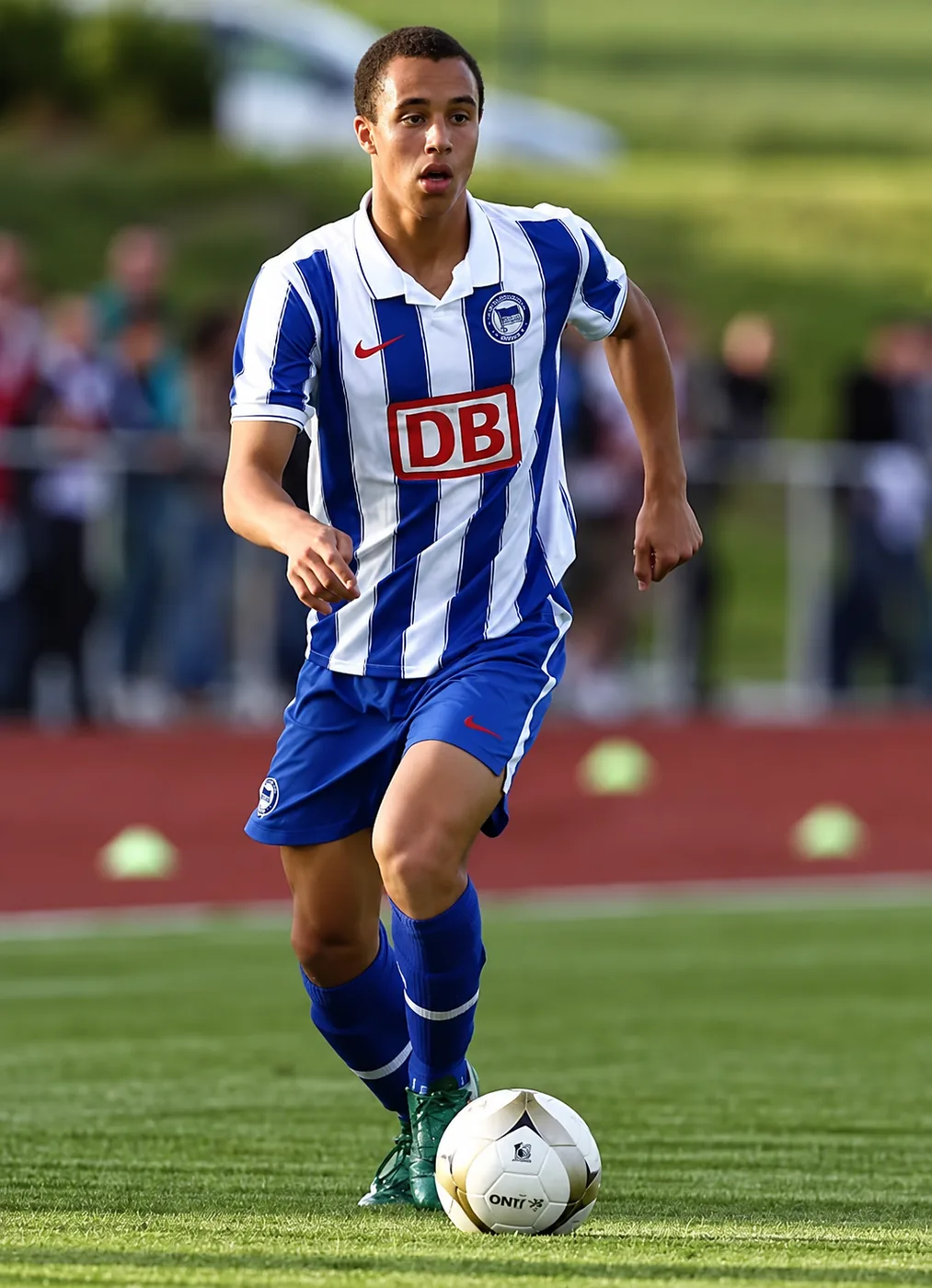 Jerome Kiesewetter in a Hertha BSC youth jersey