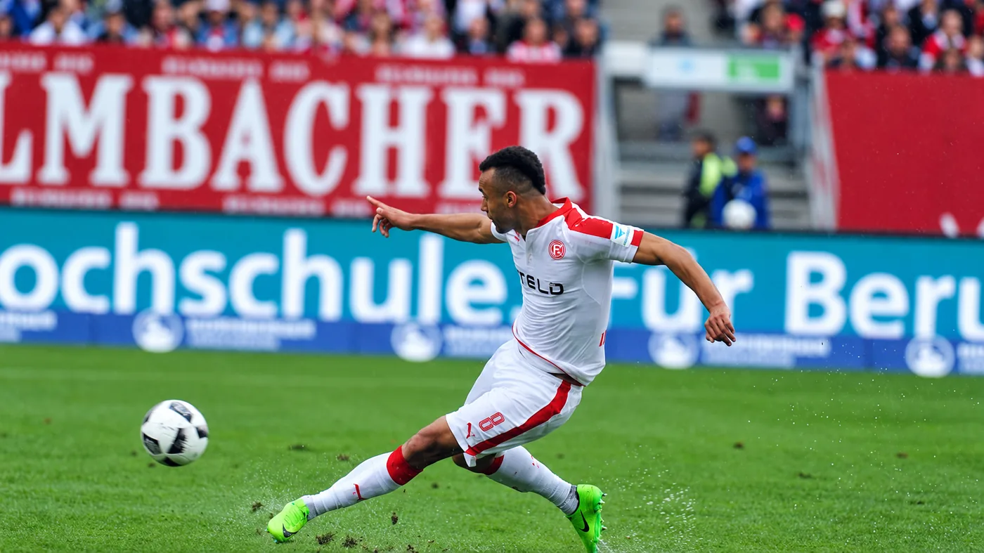 Jerome Kiesewetter striking the ball for Fortuna Düsseldorf