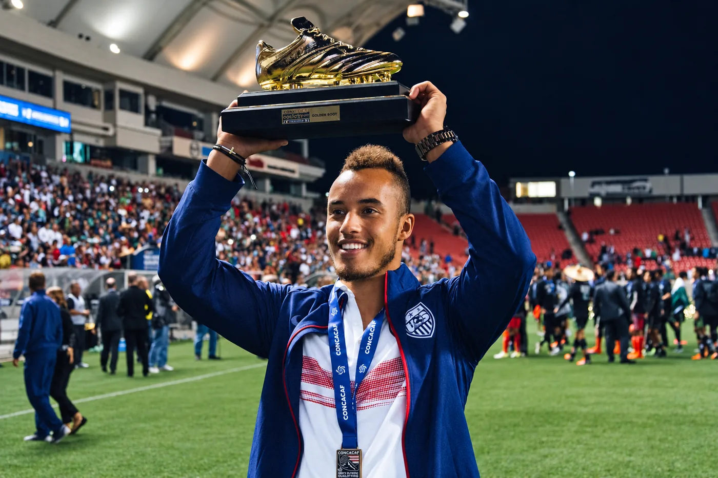 Jerome Kiesewetter lifting the Golden Boot